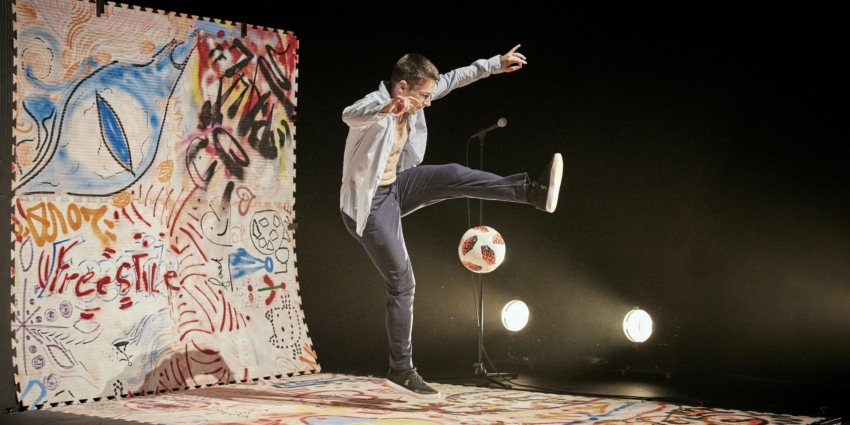 Mouton Noir – Théâtre & Football Freestyle (Paul Molina / Équinoxe)